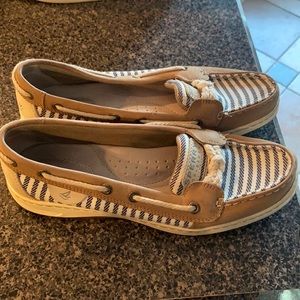Sperry boat shoes